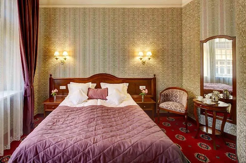 Hotel Atlas Deluxe Leópolis