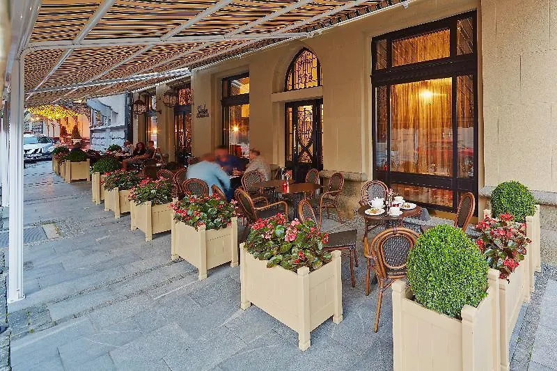 Hotel Atlas Deluxe Lviv